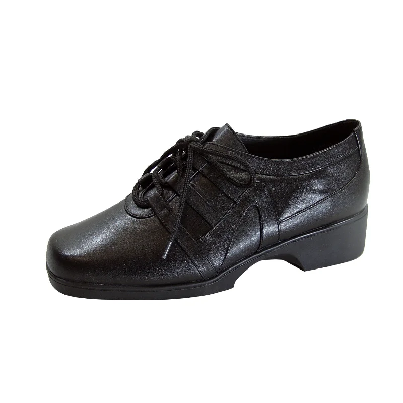 24 HOUR COMFORT Carmel Women's Wide Width Leather Lace-Up Shoes