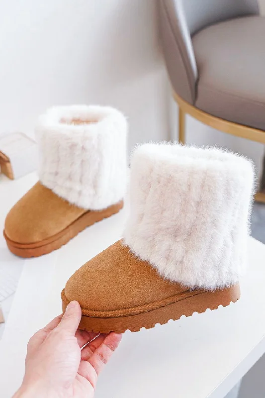 KIDS FOLDED OVER FLUFFY FAUX FUR LINING ANKLE BOOTS IN CAMEL 25-30 SIZES