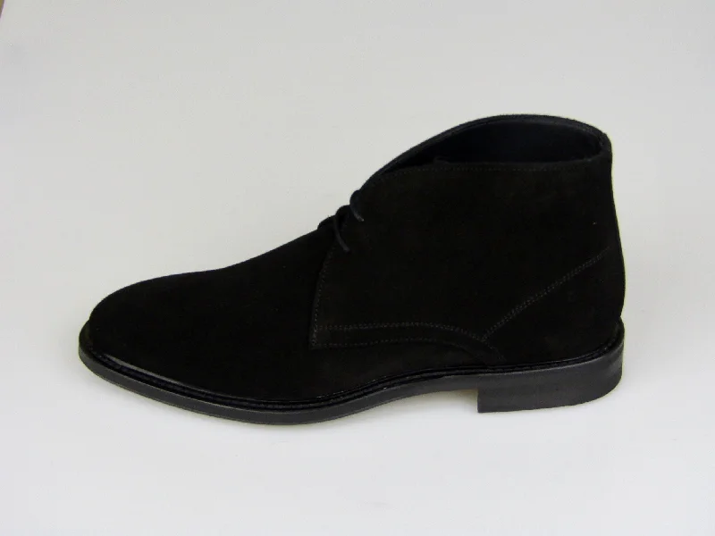 John White Westfield Black Suede Size 12