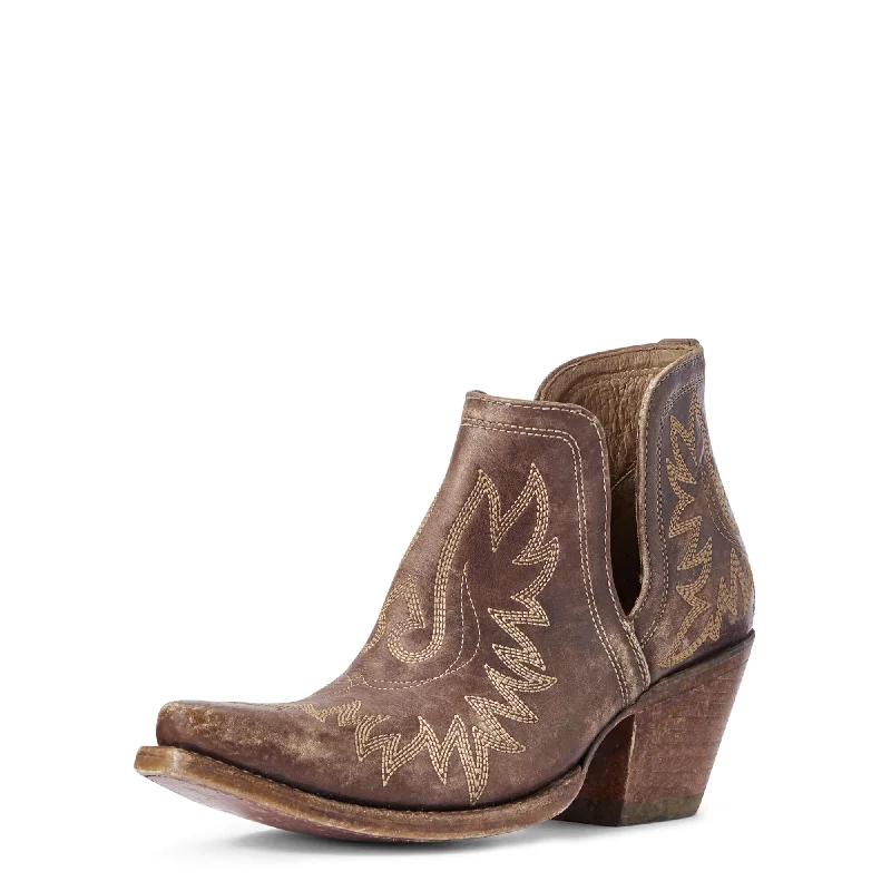 Ariat Women’s Naturally Distressed Dixon