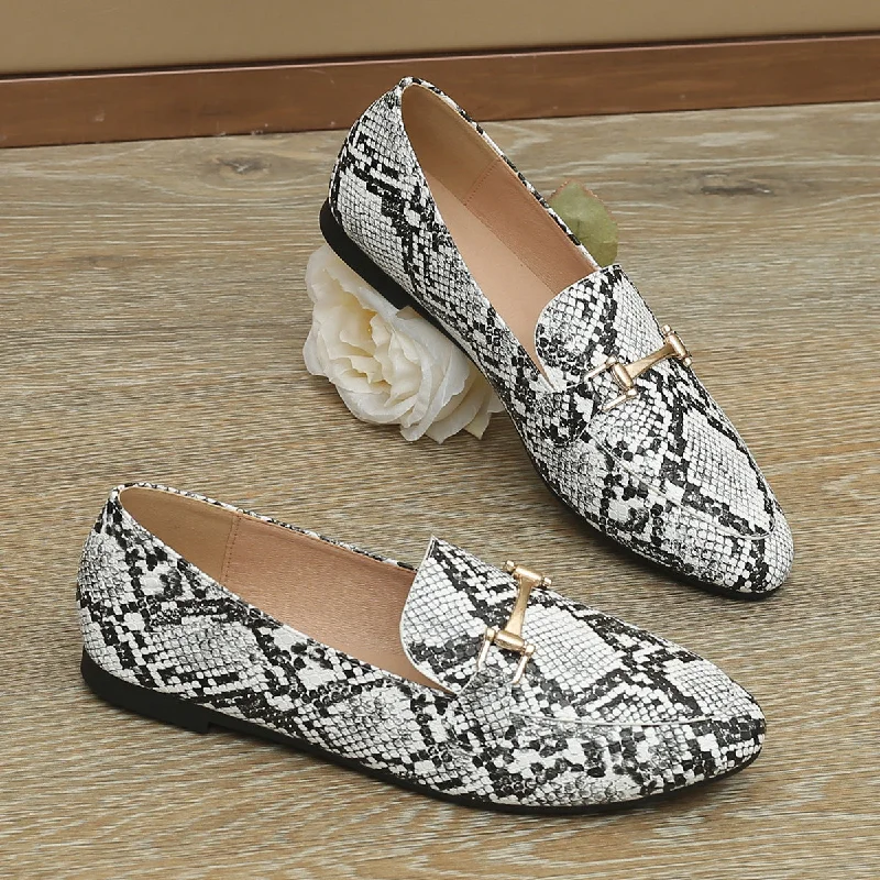 Wholesale PU Snake Print Flat Shoes